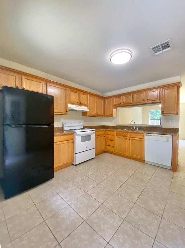 Photo - 43087 W Pleasant Ridge Rd