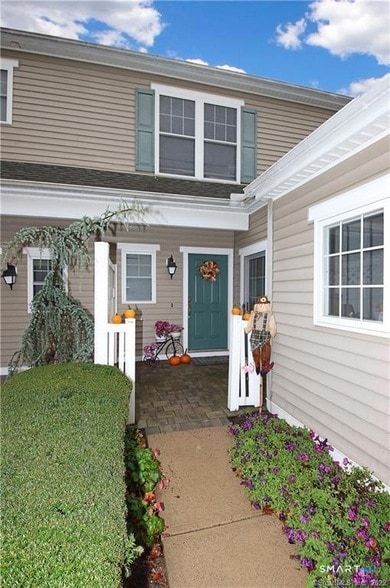 39 Ives St