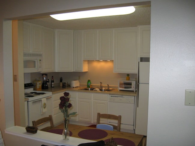 Canyon Estates Apartments