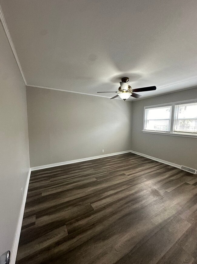 Photo - 11613 S Kedzie Ave