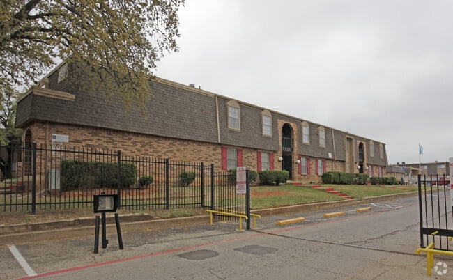 Sandy Oaks Apartments For Rent In Fort Worth Tx Forrent Com
