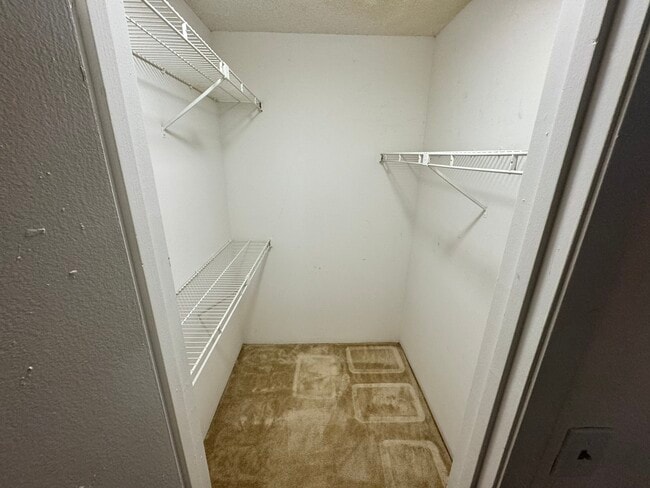 Photo - 360 Lake Ontario Ct Unit 204