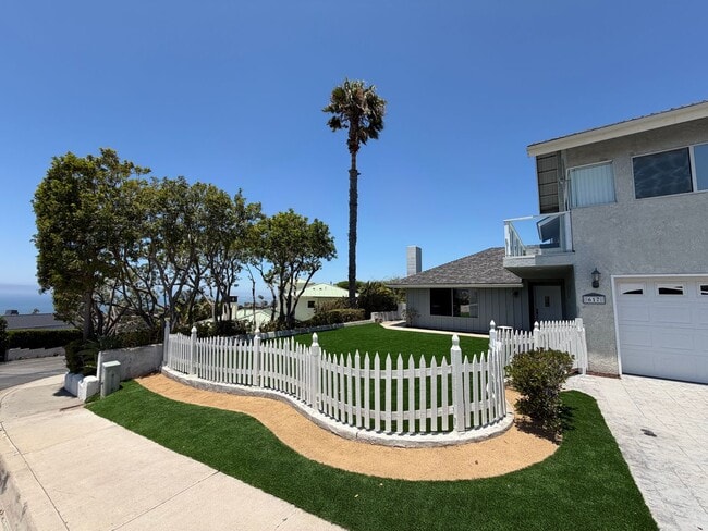 617 E Avenida San Juan
