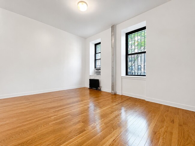 Photo - 182 Claremont Ave Unit 2