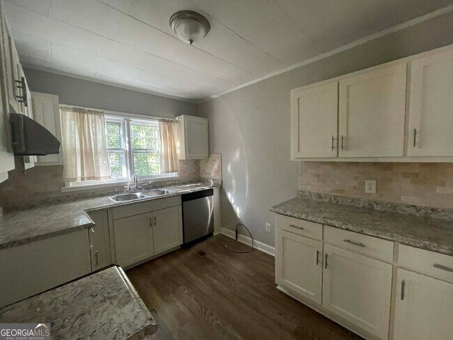 Photo - 214 Mimosa Dr