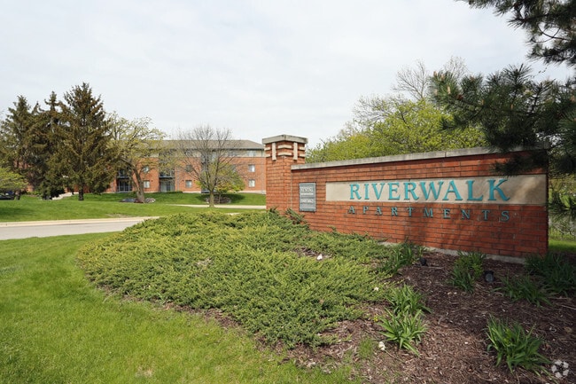 Photo - Riverwalk Apartments