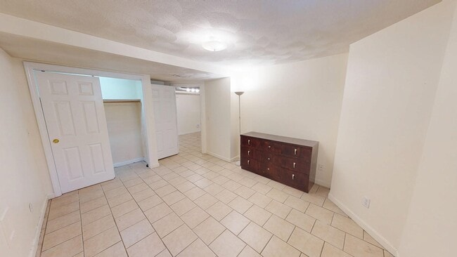 123 Aspinwall Ave