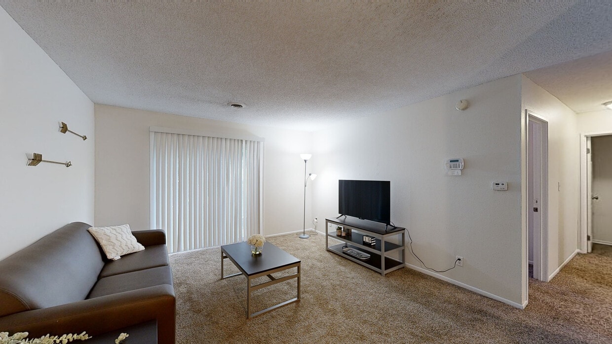 Photo - The Bend Apartments - Student Housing