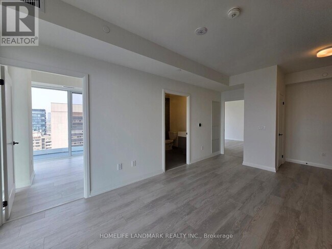 Photo - 280 Dundas St W Unit 1811