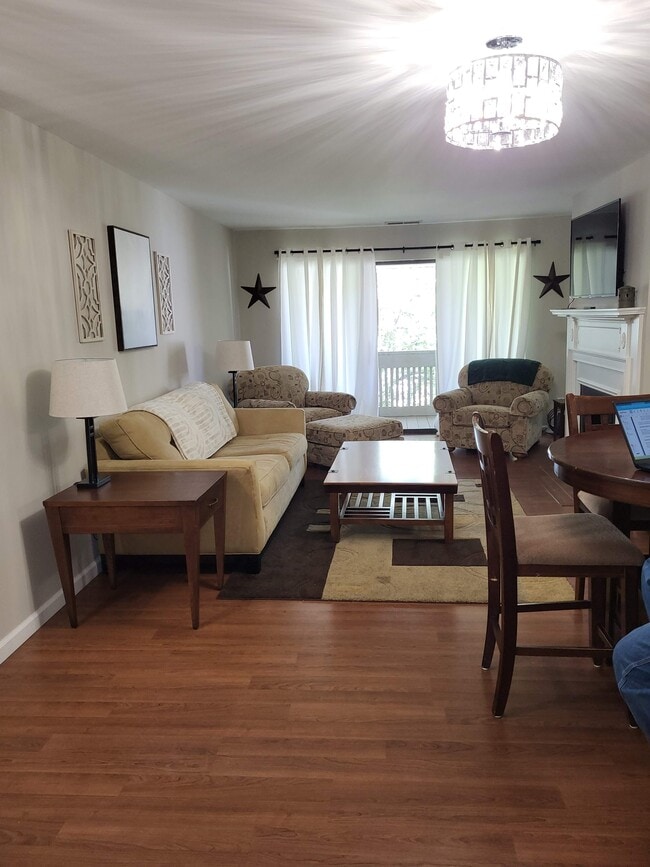 Building Photo - 950 E Rue de la Banque Unit 310