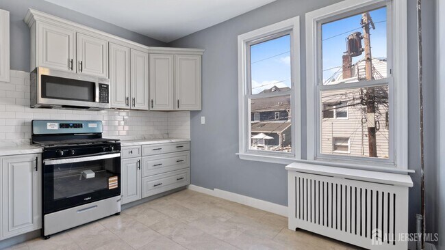 19 Newfield St