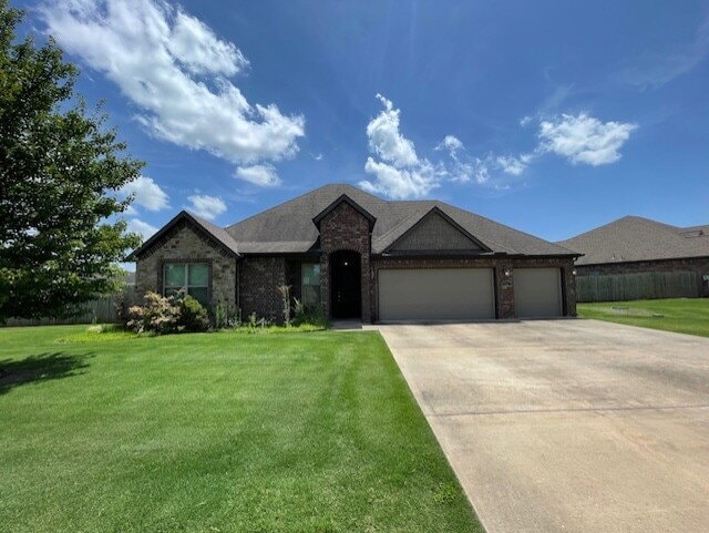 Building Photo - 1513 Crestwood Hills Ln Rental