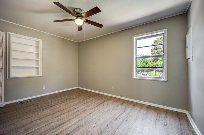 Photo - 2816 Memphis St