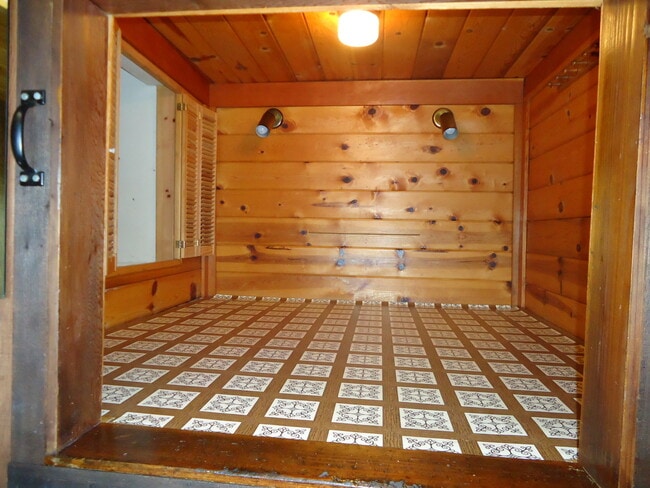 Photo - Cozy Seacliff Studio With Panoramic Ocean ...