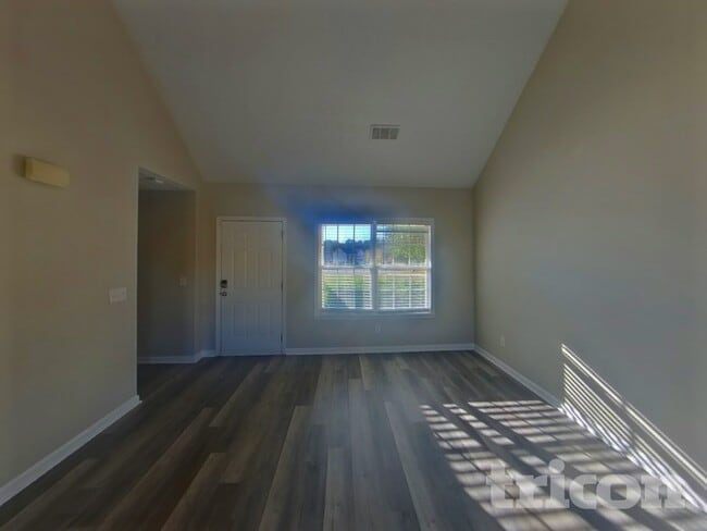 Photo - 209 Chestatee Trace