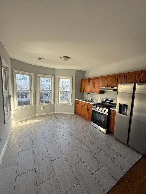 Building Photo - 47 Fabyan Pl Unit 2