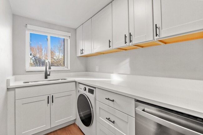 Photo - Pearl Street Flats