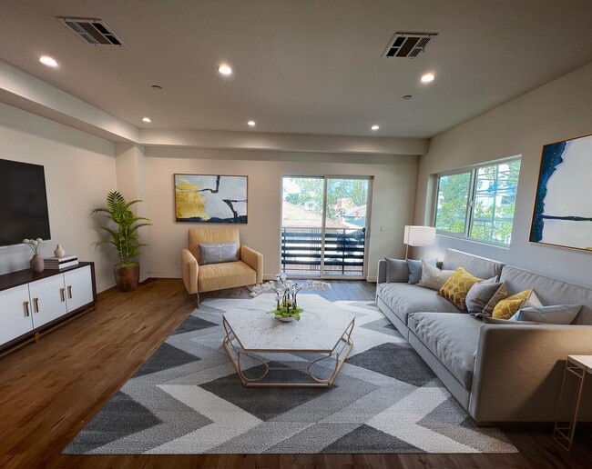 Photo - 6613 Beck Ave