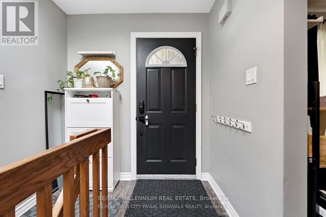 Photo - 158 Coach Hill Dr