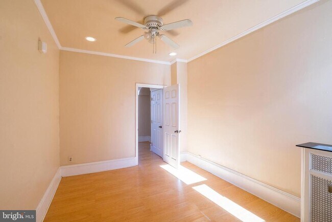 Photo - 1720 Moore St Unit 2