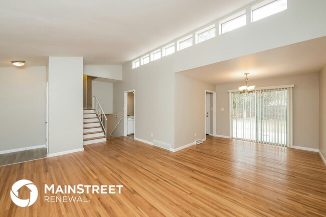 Photo - 6025 Parfet St