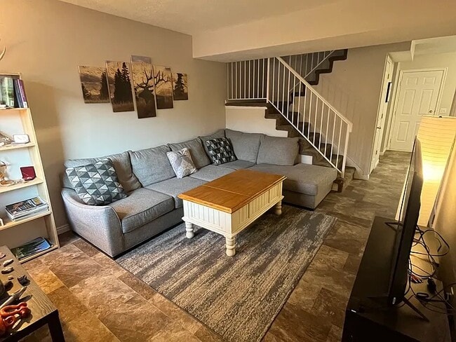 Building Photo - 3476 S 200 E Unit 3476