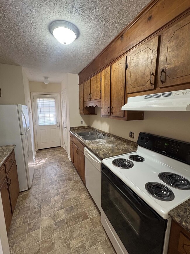 Photo - 1610 Flanigan Ct