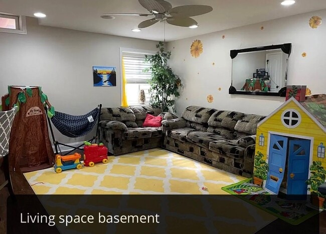 Photo - 9 Wharton Dr