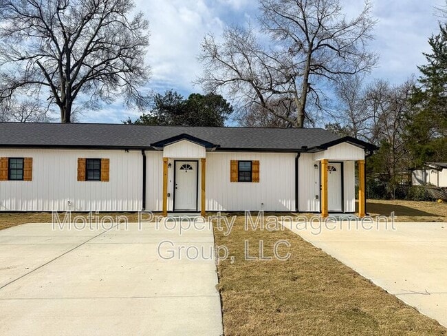 Photo - 200 Elm St