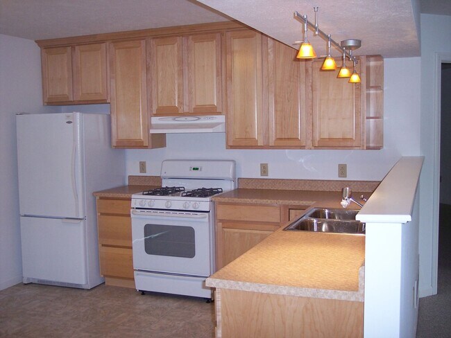 Photo - 2 Bedroom, 2.5 Bath Townhome Near Med Cent...
