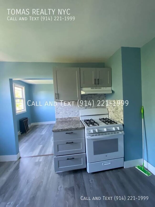 Building Photo - 222 Sommerville Pl