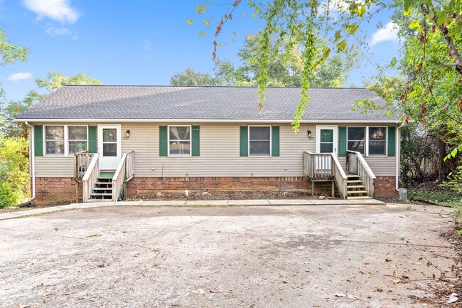 Photo - 221 Park Ln Unit C