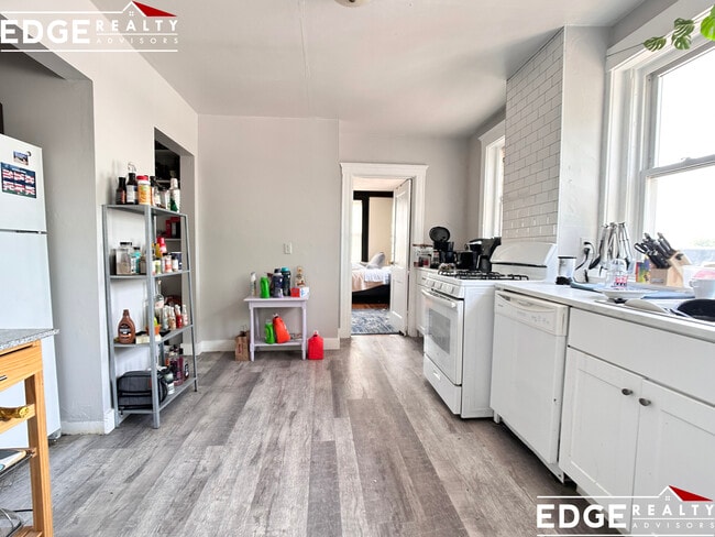 Photo - 1711 Commonwealth Ave Unidad 5