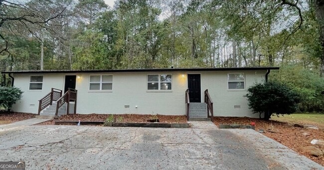 Building Photo - 60 Gees Ln