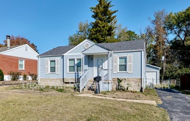 Building Photo - 10315 St Arthur Ln