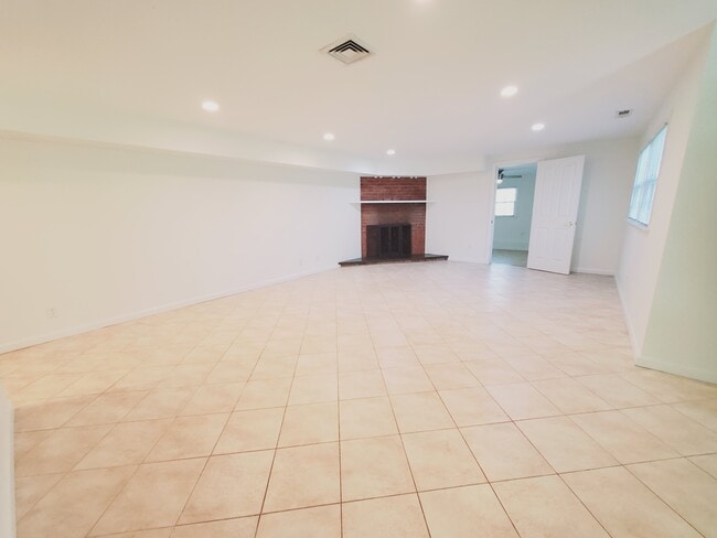 Photo - 74 Coventry Rd Unidad 2