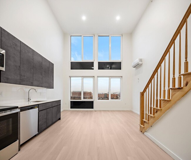 Building Photo - 1 Mallory Ave