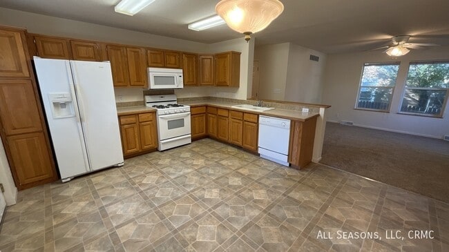 Photo - 616 N Spruce St Unit 616 North Spruce Street