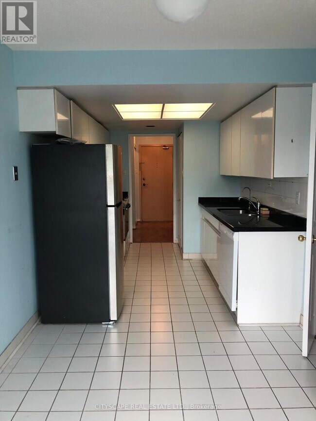 Photo - 7825 Bayview Ave Unit 1014