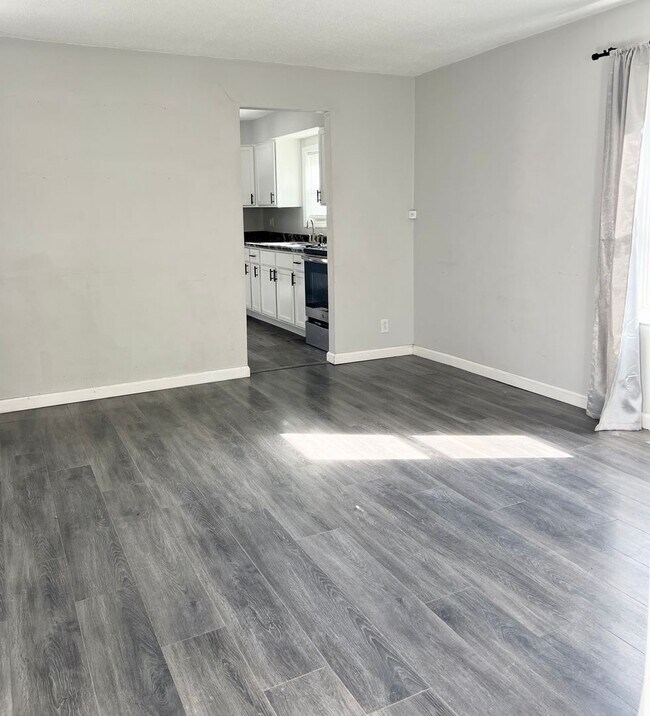 FREE SEPTEMBER RENT Your deposit moves you... - House Rental in Terre ...