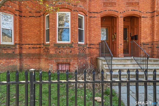 Photo - 105 William St Unit A