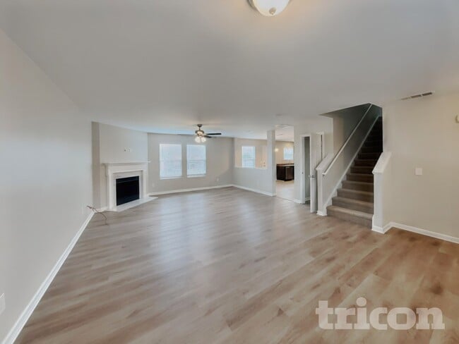 Photo - 1021 Patmore Ln