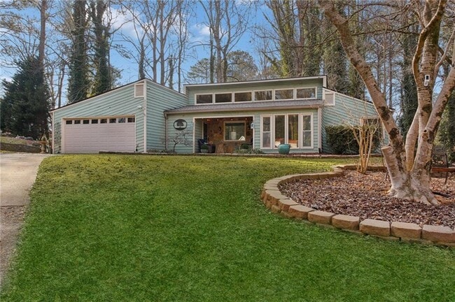 Building Photo - 2238 N River Trail