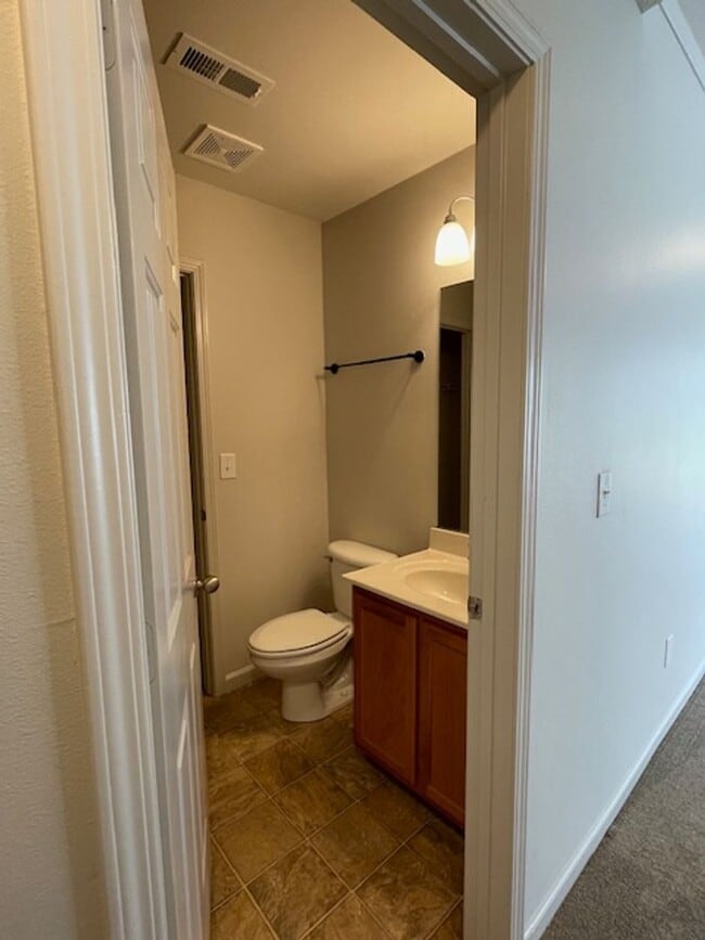 Photo - Single Story - 3 bedrooms, 2 baths, spacio...