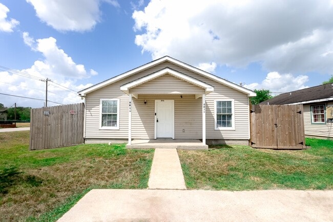 Building Photo - 3010 Ohio Ave Rental