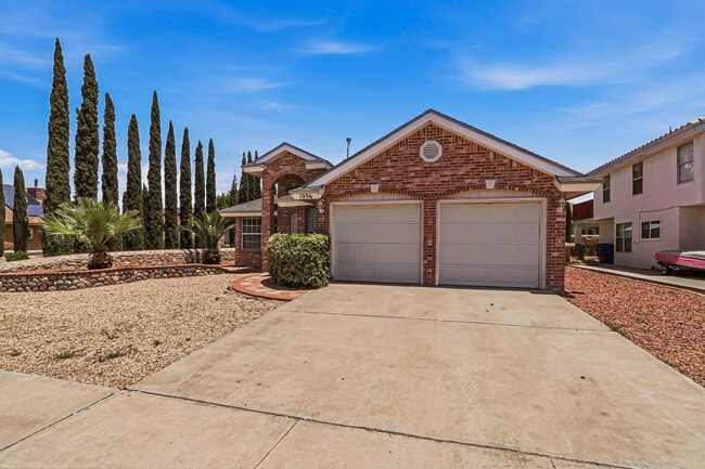Photo - 1936 Desert Sun Dr