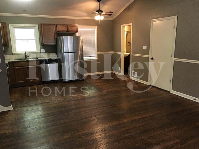 Photo - 7200 NW 75th St