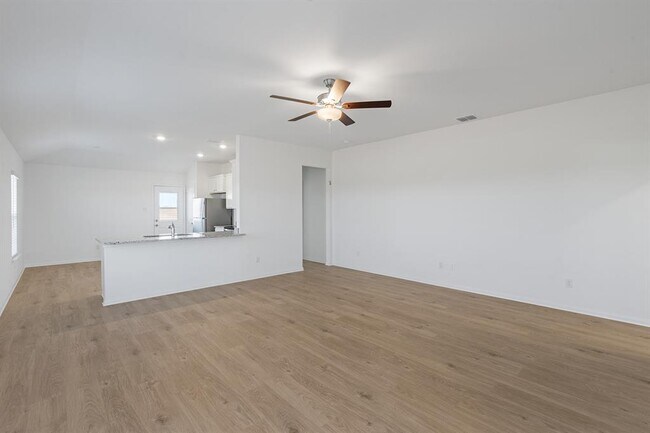 Photo - 129 Paria Ct