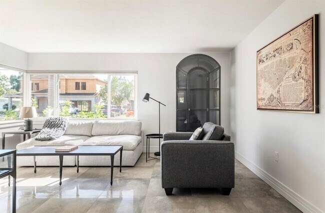 Photo - 1205 W Adalee St