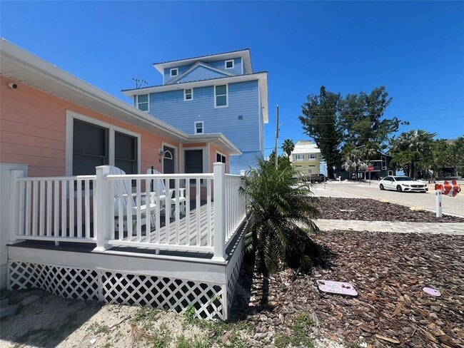 Photo - 5 82nd Ave